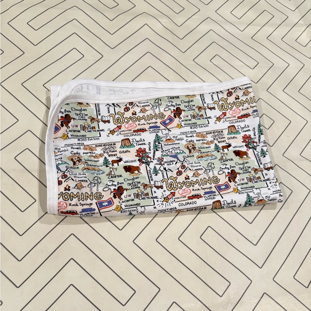 Fish Kiss Wyoming State Blanket